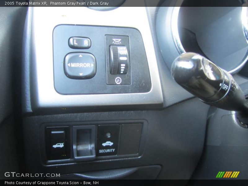 Phantom Gray Pearl / Dark Gray 2005 Toyota Matrix XR