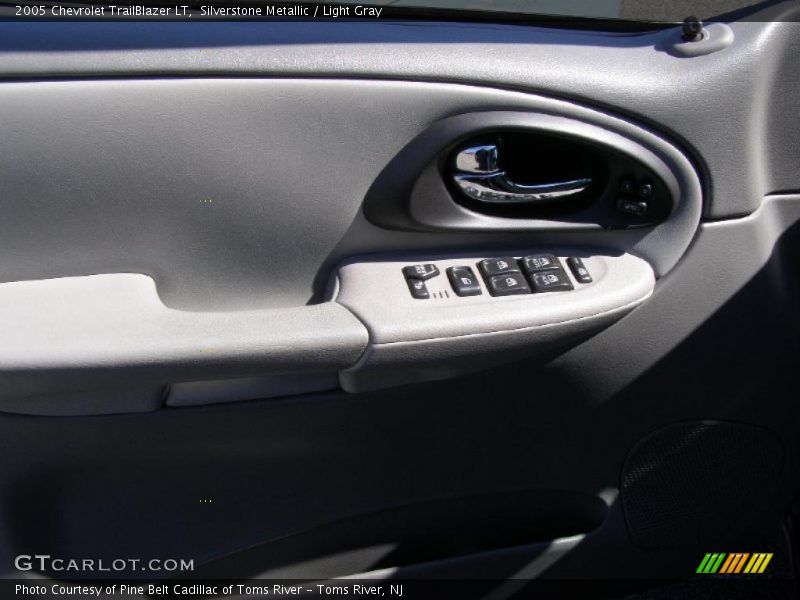 Silverstone Metallic / Light Gray 2005 Chevrolet TrailBlazer LT