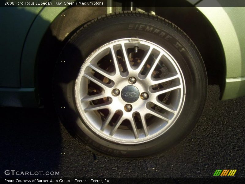 Kiwi Green / Medium Stone 2008 Ford Focus SE Sedan