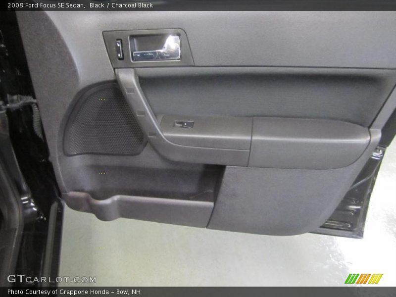 Black / Charcoal Black 2008 Ford Focus SE Sedan
