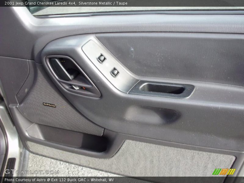 Silverstone Metallic / Taupe 2001 Jeep Grand Cherokee Laredo 4x4