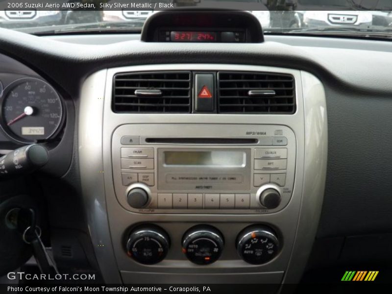 Silky Silver Metallic / Black 2006 Suzuki Aerio AWD Sedan