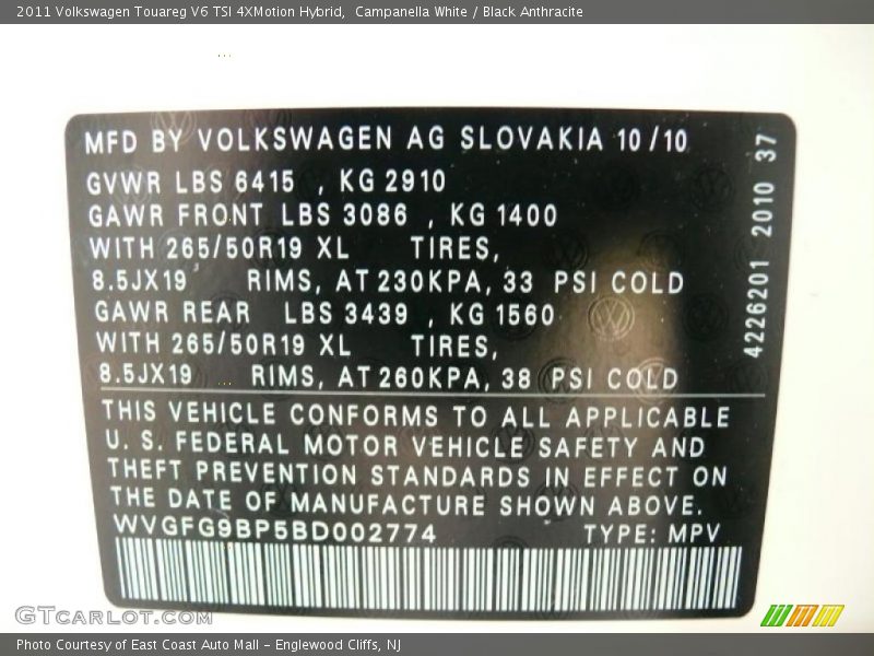 Info Tag of 2011 Touareg V6 TSI 4XMotion Hybrid