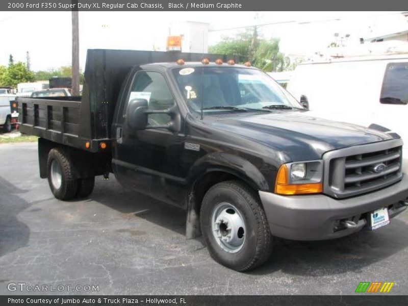 Black / Medium Graphite 2000 Ford F350 Super Duty XL Regular Cab Chassis