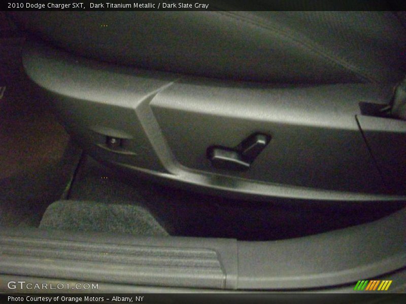 Dark Titanium Metallic / Dark Slate Gray 2010 Dodge Charger SXT