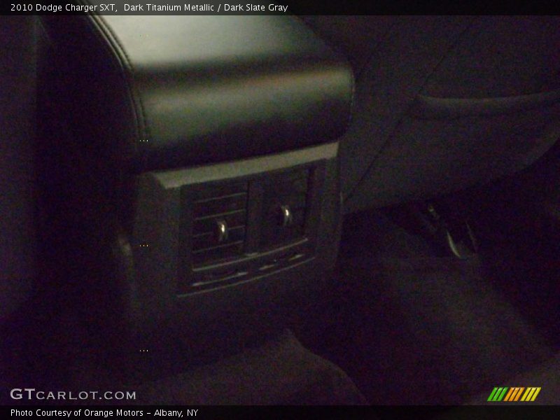 Dark Titanium Metallic / Dark Slate Gray 2010 Dodge Charger SXT
