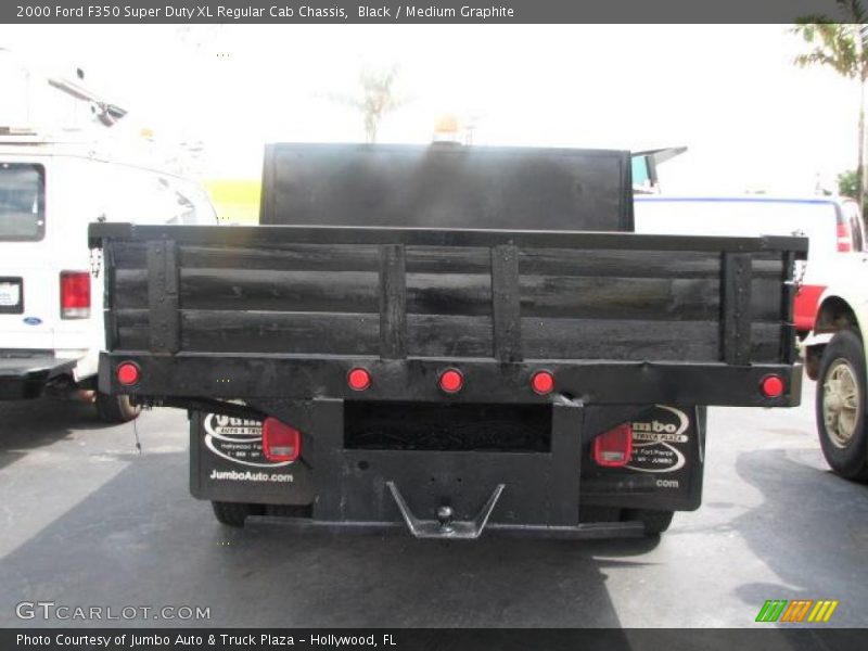 Black / Medium Graphite 2000 Ford F350 Super Duty XL Regular Cab Chassis