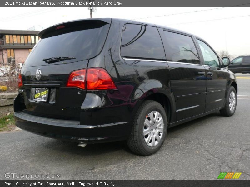 Nocturne Black Metallic / Aero Gray 2011 Volkswagen Routan S