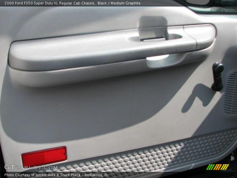 Black / Medium Graphite 2000 Ford F350 Super Duty XL Regular Cab Chassis