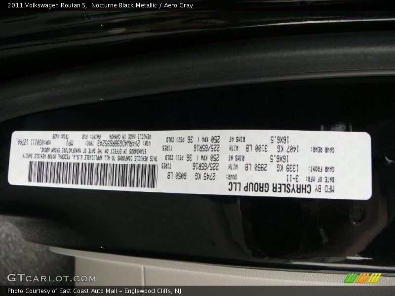 Info Tag of 2011 Routan S