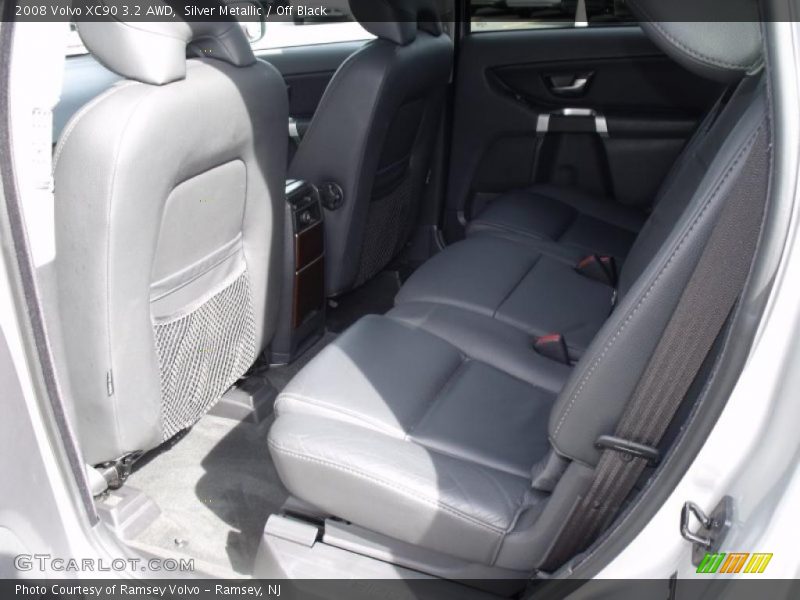 Silver Metallic / Off Black 2008 Volvo XC90 3.2 AWD