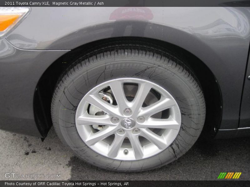 Magnetic Gray Metallic / Ash 2011 Toyota Camry XLE