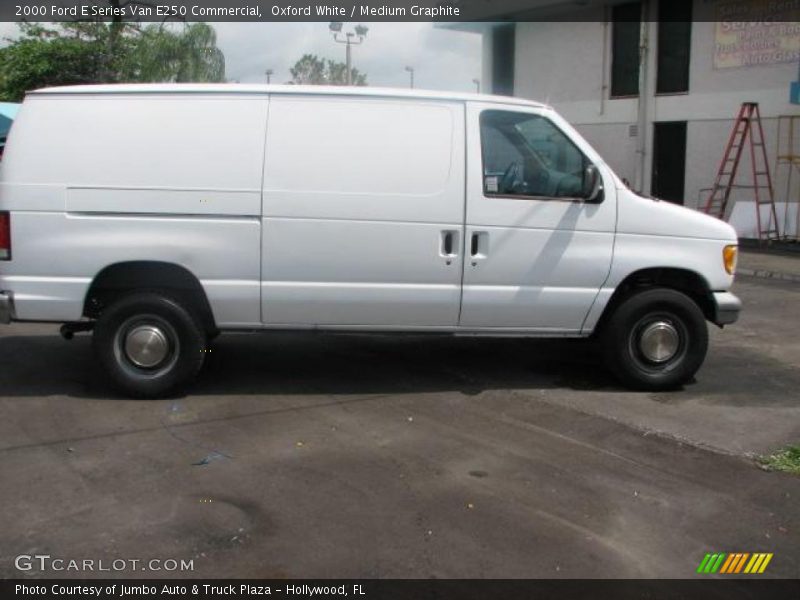Oxford White / Medium Graphite 2000 Ford E Series Van E250 Commercial
