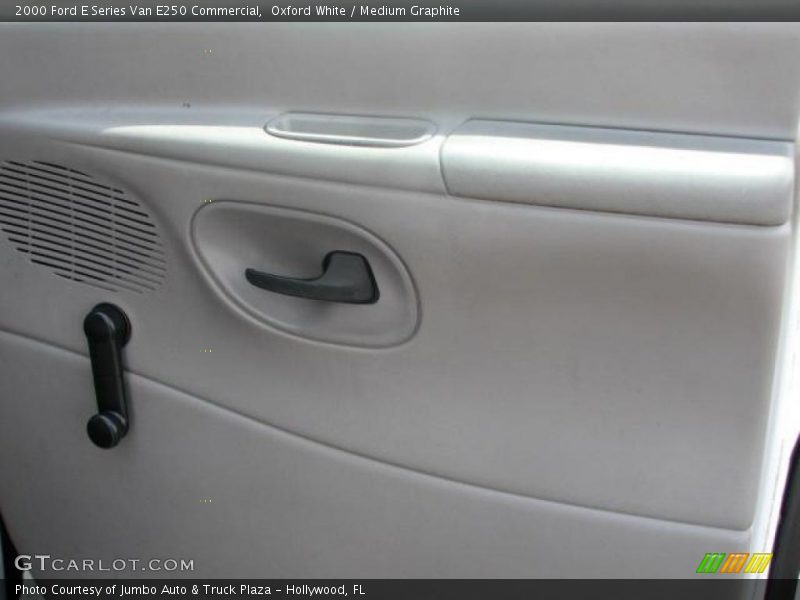 Oxford White / Medium Graphite 2000 Ford E Series Van E250 Commercial