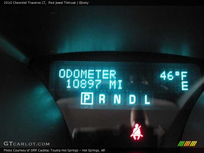 Red Jewel Tintcoat / Ebony 2010 Chevrolet Traverse LT