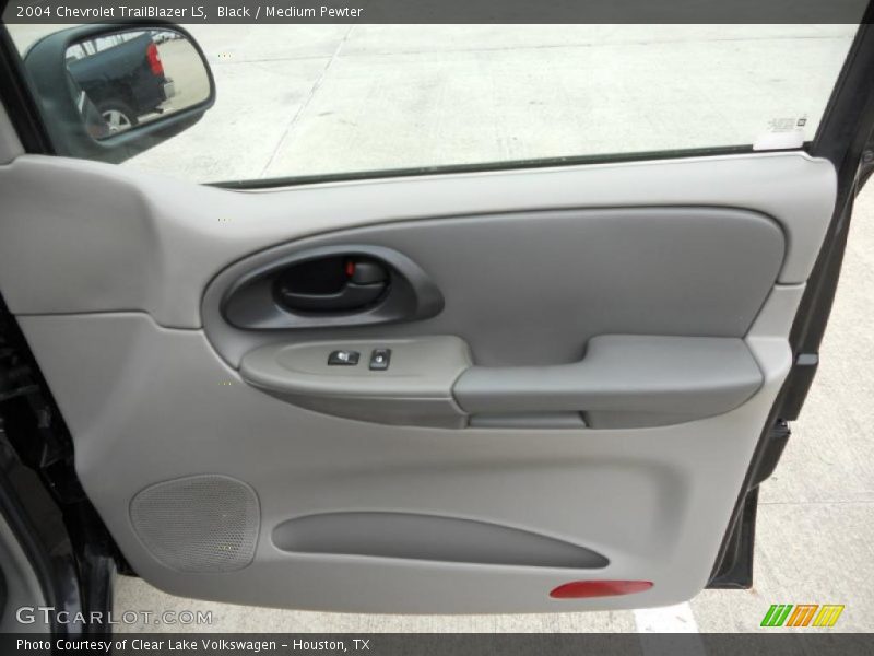 Black / Medium Pewter 2004 Chevrolet TrailBlazer LS