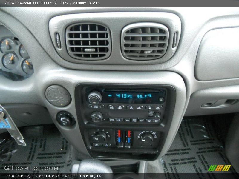 Black / Medium Pewter 2004 Chevrolet TrailBlazer LS