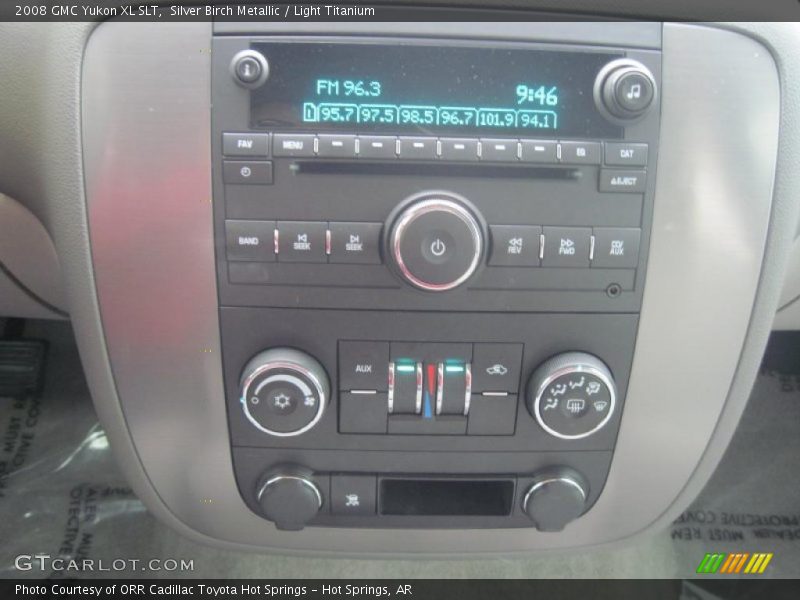 Controls of 2008 Yukon XL SLT