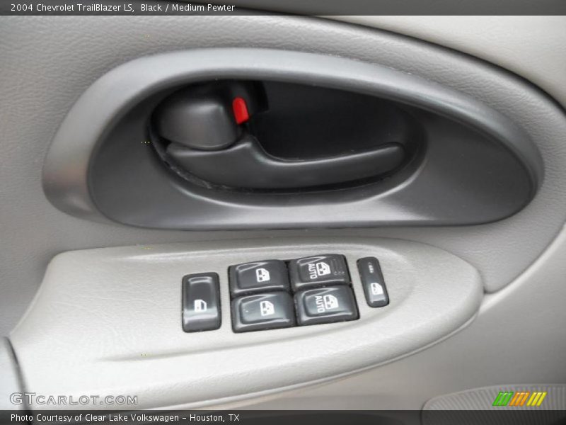 Black / Medium Pewter 2004 Chevrolet TrailBlazer LS