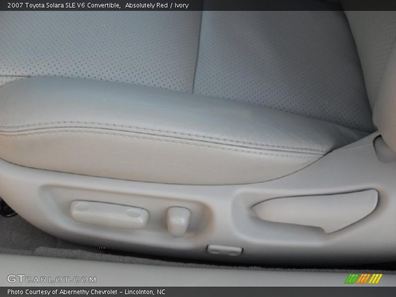 Absolutely Red / Ivory 2007 Toyota Solara SLE V6 Convertible