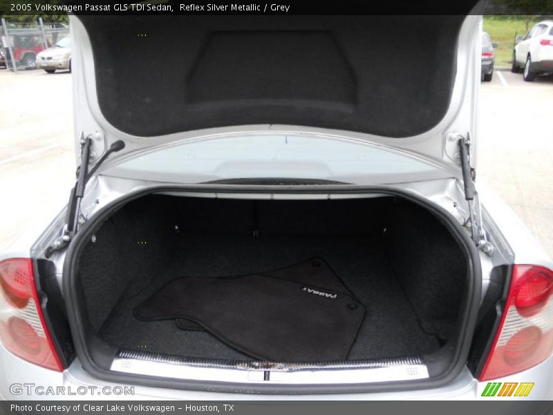 Reflex Silver Metallic / Grey 2005 Volkswagen Passat GLS TDI Sedan