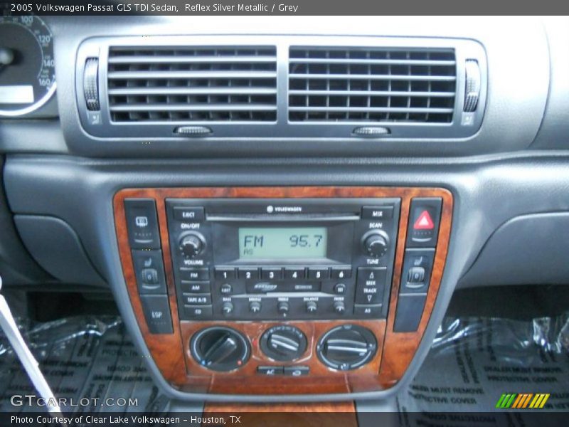 Controls of 2005 Passat GLS TDI Sedan