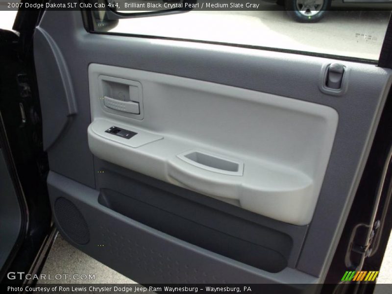 Brilliant Black Crystal Pearl / Medium Slate Gray 2007 Dodge Dakota SLT Club Cab 4x4