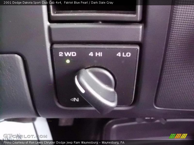 Patriot Blue Pearl / Dark Slate Gray 2001 Dodge Dakota Sport Club Cab 4x4