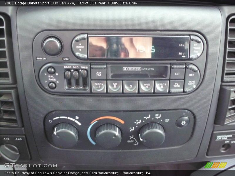 Controls of 2001 Dakota Sport Club Cab 4x4