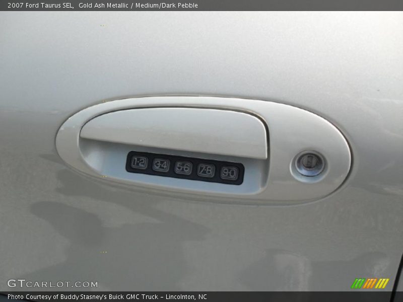 Gold Ash Metallic / Medium/Dark Pebble 2007 Ford Taurus SEL