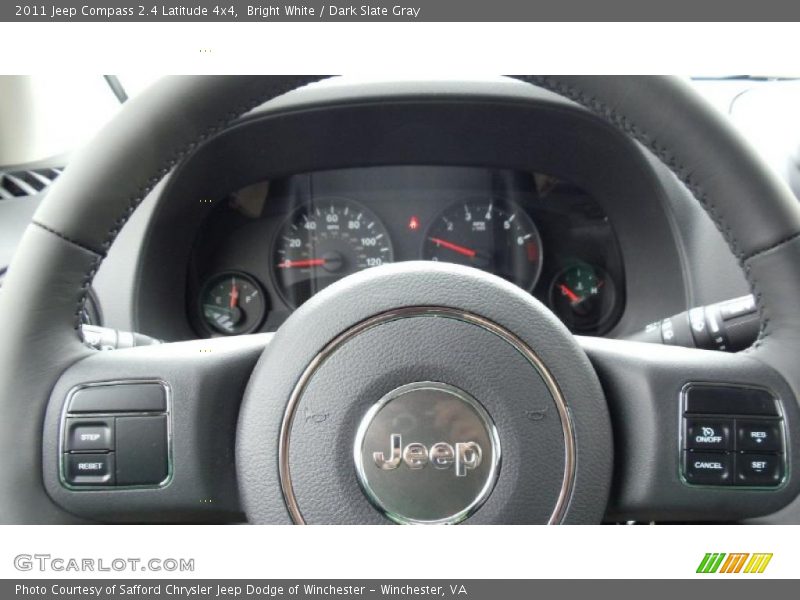 Bright White / Dark Slate Gray 2011 Jeep Compass 2.4 Latitude 4x4