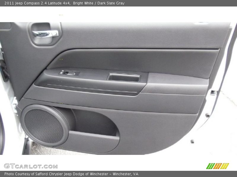 Bright White / Dark Slate Gray 2011 Jeep Compass 2.4 Latitude 4x4