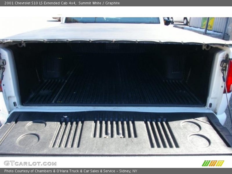 Summit White / Graphite 2001 Chevrolet S10 LS Extended Cab 4x4
