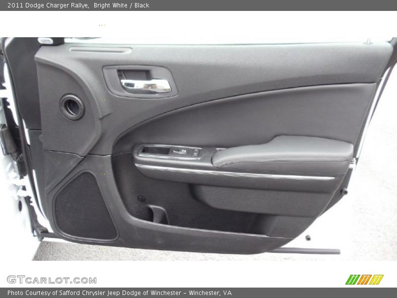 Bright White / Black 2011 Dodge Charger Rallye