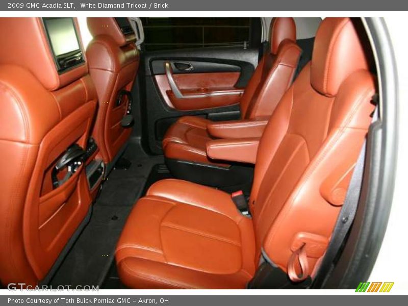  2009 Acadia SLT Brick Interior
