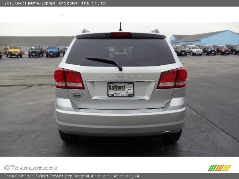 Bright Silver Metallic / Black 2011 Dodge Journey Express