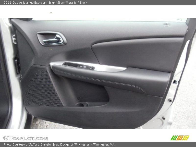 Bright Silver Metallic / Black 2011 Dodge Journey Express