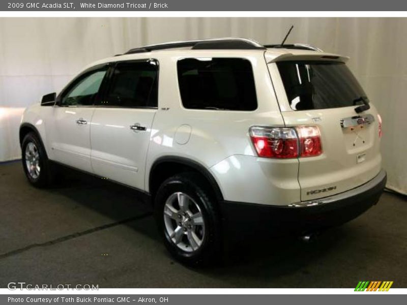 White Diamond Tricoat / Brick 2009 GMC Acadia SLT