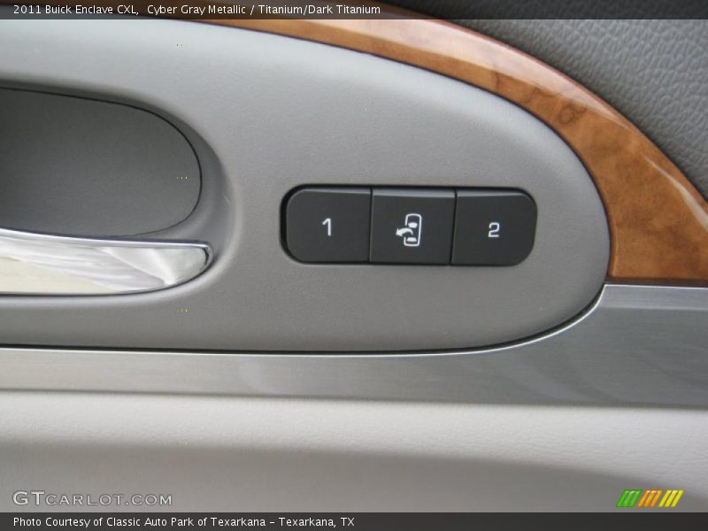 Cyber Gray Metallic / Titanium/Dark Titanium 2011 Buick Enclave CXL