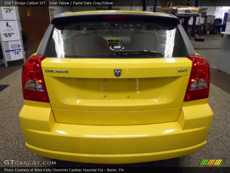 Solar Yellow / Pastel Slate Gray/Yellow 2007 Dodge Caliber SXT