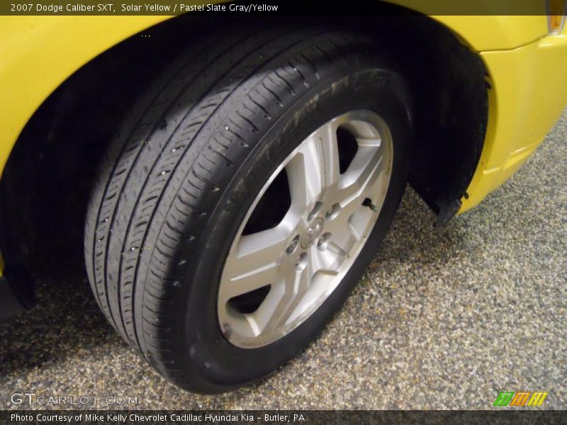 Solar Yellow / Pastel Slate Gray/Yellow 2007 Dodge Caliber SXT