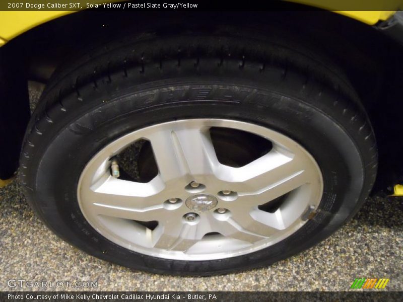 Solar Yellow / Pastel Slate Gray/Yellow 2007 Dodge Caliber SXT