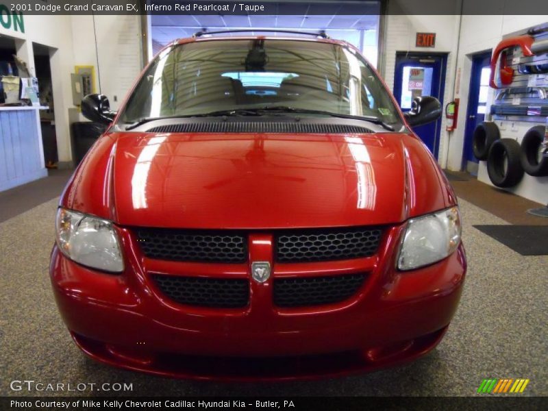 Inferno Red Pearlcoat / Taupe 2001 Dodge Grand Caravan EX