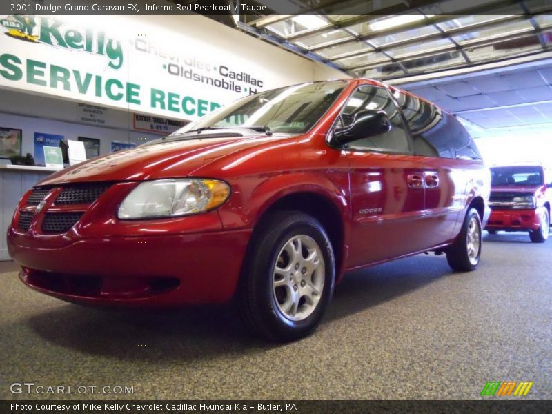 Inferno Red Pearlcoat / Taupe 2001 Dodge Grand Caravan EX