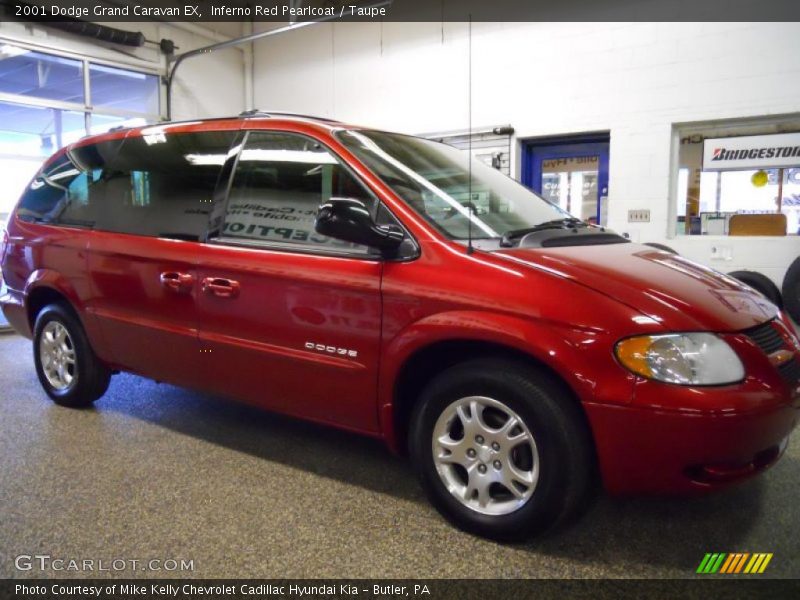 Inferno Red Pearlcoat / Taupe 2001 Dodge Grand Caravan EX