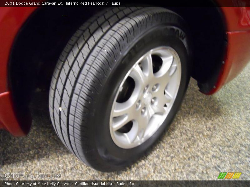 Inferno Red Pearlcoat / Taupe 2001 Dodge Grand Caravan EX