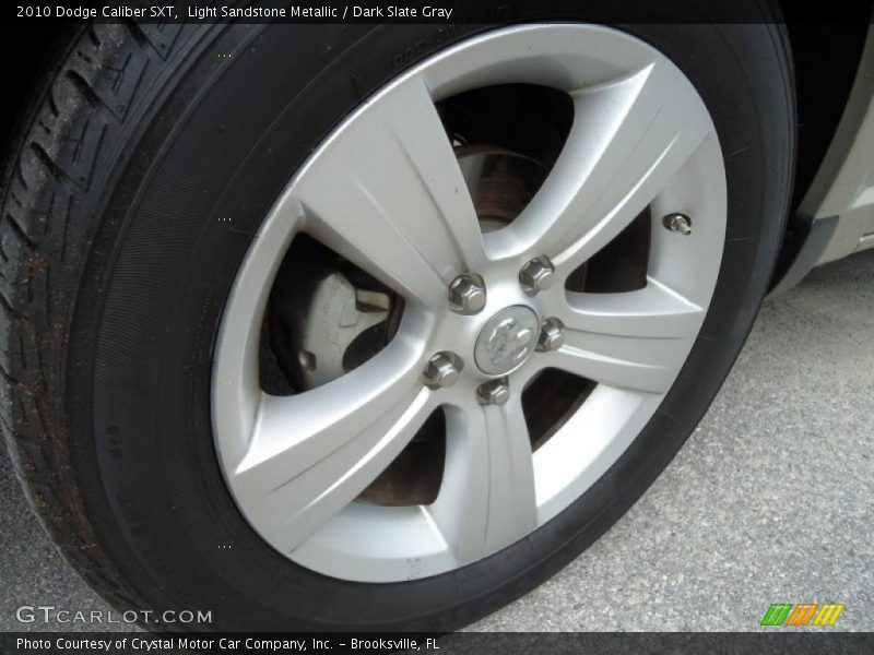 Light Sandstone Metallic / Dark Slate Gray 2010 Dodge Caliber SXT