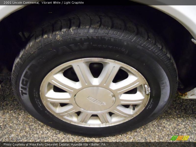 Vibrant White / Light Graphite 2001 Lincoln Continental