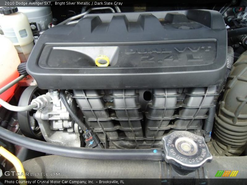 Bright Silver Metallic / Dark Slate Gray 2010 Dodge Avenger SXT