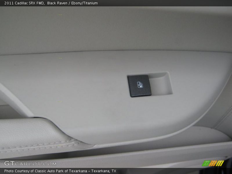 Black Raven / Ebony/Titanium 2011 Cadillac SRX FWD